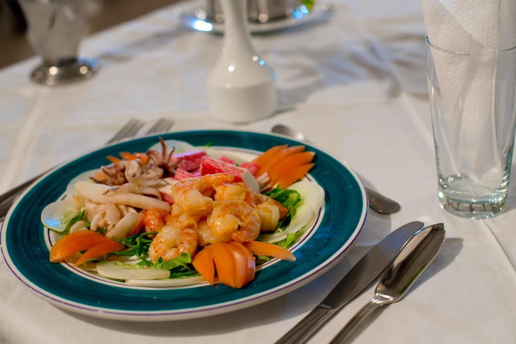 Zerof Guest House 라디게 외부 사진